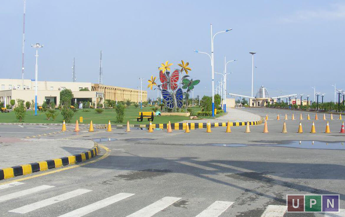 Bahria Orchard