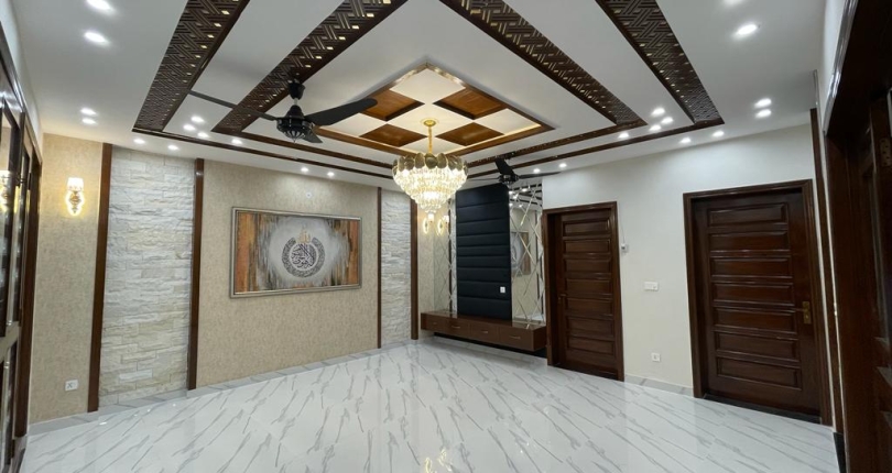 10 Marla House For Sale In Bahria Town Chambelli Block