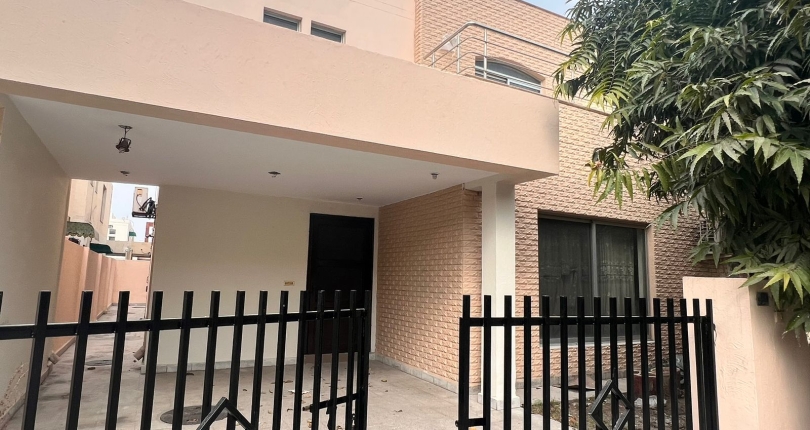8 Marla House Available For Sale In Safari Villas Bahria Town Lahore